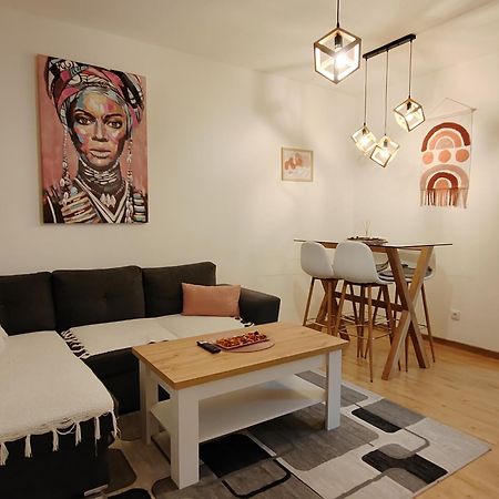 Golden Royal Apartment Kragujevac Bagian luar foto